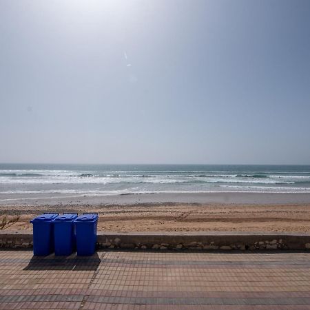 אווריר Appartement Pied Dans L'Eau Avec Piscine מראה חיצוני תמונה