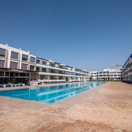 אווריר Appartement Pied Dans L'Eau Avec Piscine מראה חיצוני תמונה