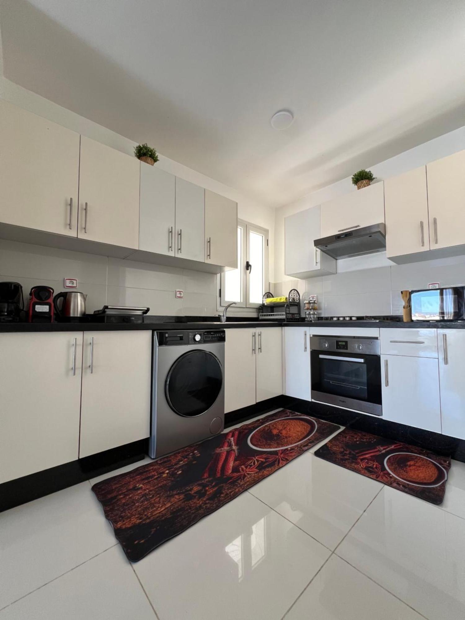אווריר Appartement Pied Dans L'Eau Avec Piscine מראה חיצוני תמונה